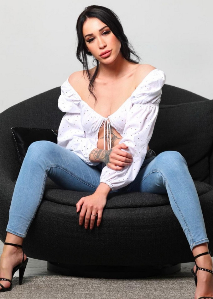 Lola Bellucci